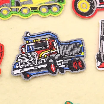 16PCS Masina de Desene animate Patch-uri Excavator Camion DIY Patch-uri Drăguț Broderie Aplicatiile de Fier pe Accesorii de Îmbrăcăminte Haine de Copii Autocolante