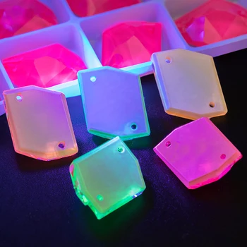 Astrobox Nou Strălucitoare Cosmic Neon Fluorescent K9 Cristal De Sticlă Pietre Plate Înapoi Butoanele Coase Pe Haine Meserii De Scenă